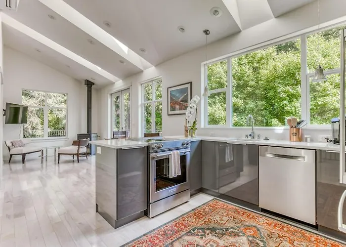 Mountain And River-View Home & Studio With Fireplace Grills Outdoor Areas